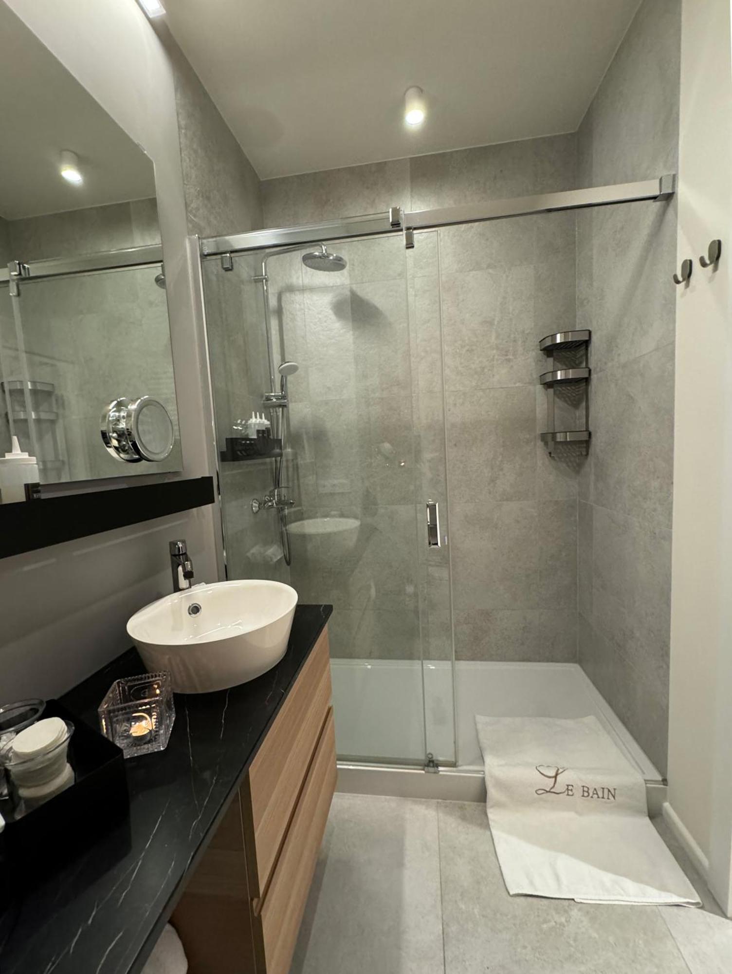 Relax&Comfort New Waw 50 Sqm With Terrace, Garden, Free Parking And Ac Varşova Dış mekan fotoğraf