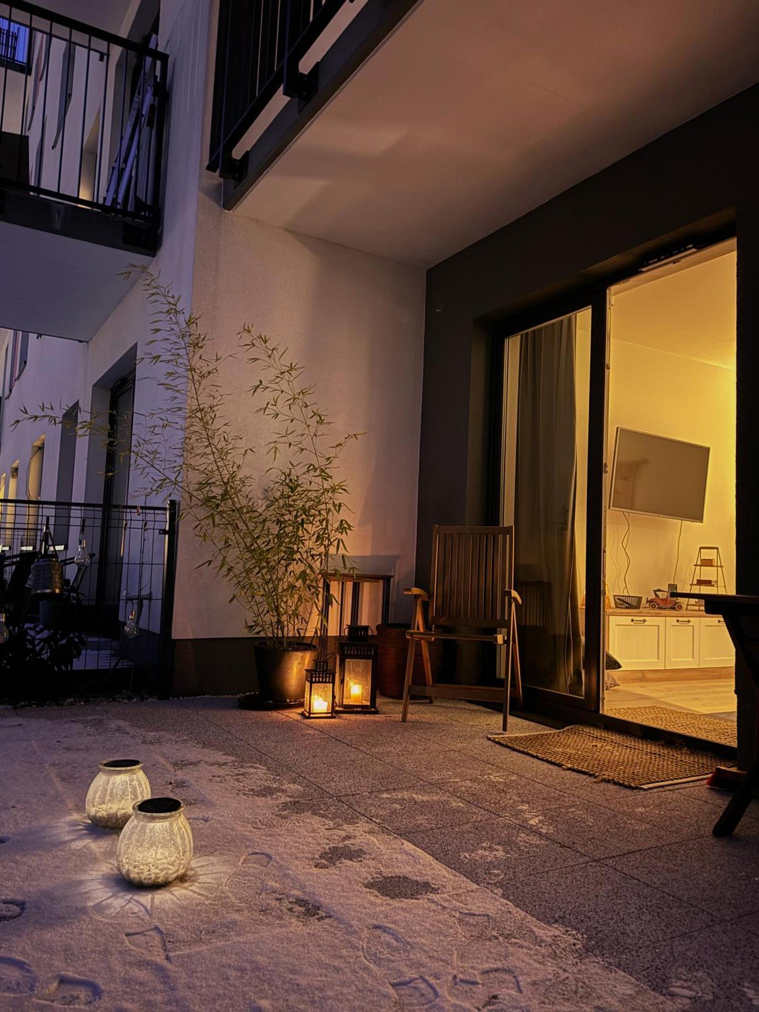 Relax&Comfort New Waw 50 Sqm With Terrace, Garden, Free Parking And Ac Varşova Dış mekan fotoğraf