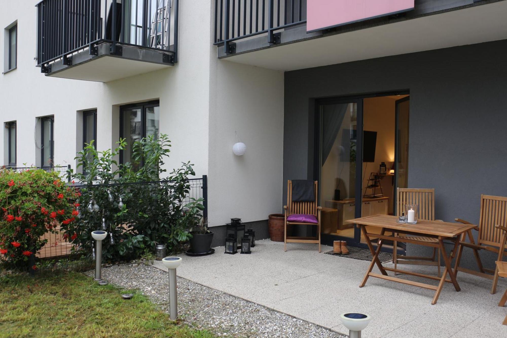 Relax&Comfort New Waw 50 Sqm With Terrace, Garden, Free Parking And Ac Varşova Dış mekan fotoğraf