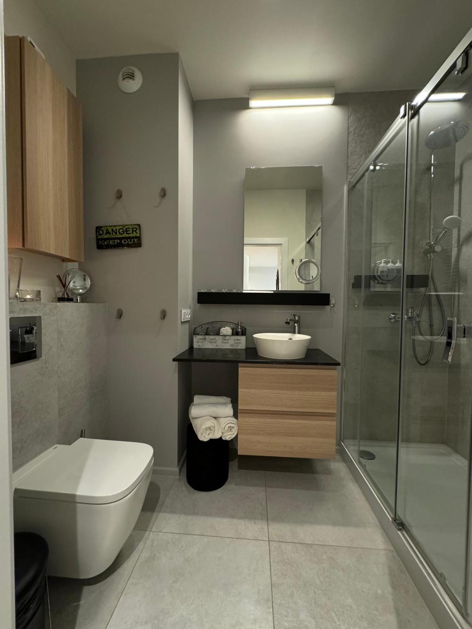 Relax&Comfort New Waw 50 Sqm With Terrace, Garden, Free Parking And Ac Varşova Dış mekan fotoğraf